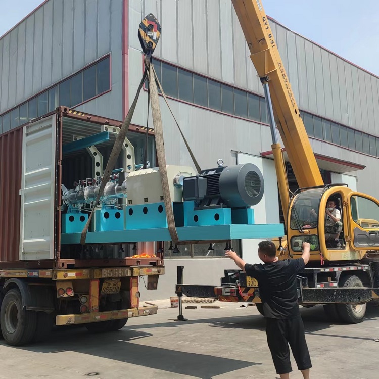 2t/h Fish Feed Production Line Loaded and Shipped 2t/h Fish Feed Production Line Loaded and Shipped